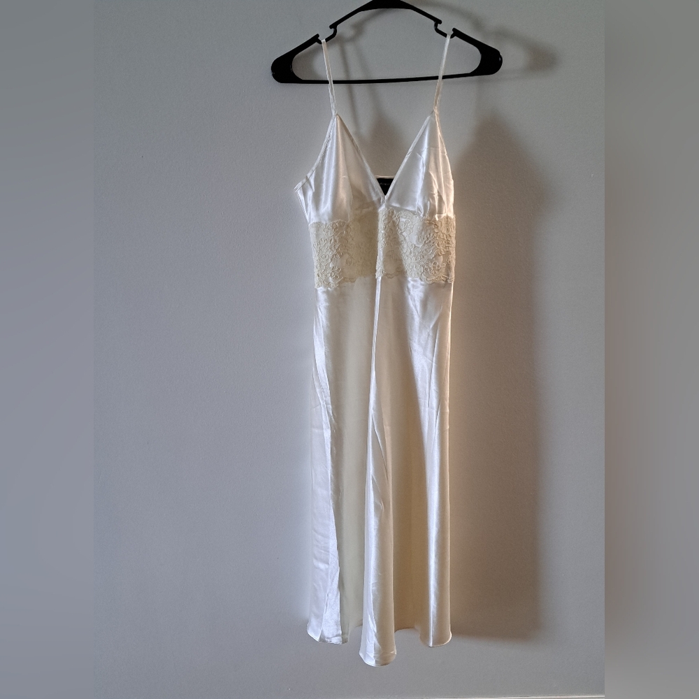 NWT Jones New York Bridal Nightgown Nightie Cream Sz M